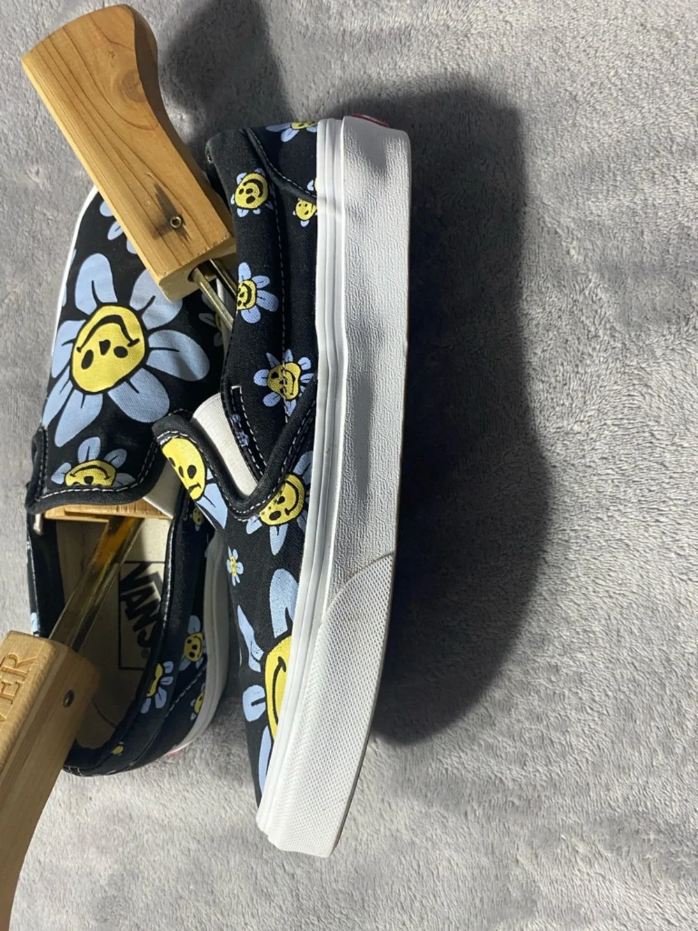 Vans shoes have